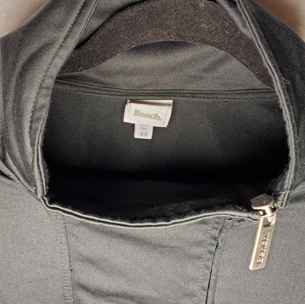 Bench Side Zipper Jacket - Picture 3 of 3
